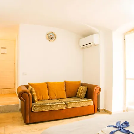 Canthouse Penzion 3*